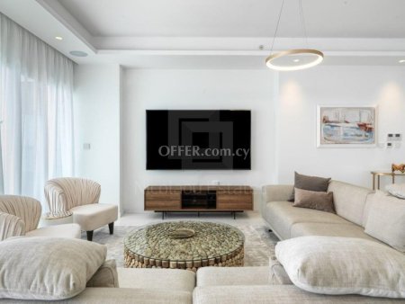 Stunning large three bedroom apartment in Amathus beach front area - 5