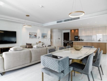 Stunning large three bedroom apartment in Amathus beach front area - 3