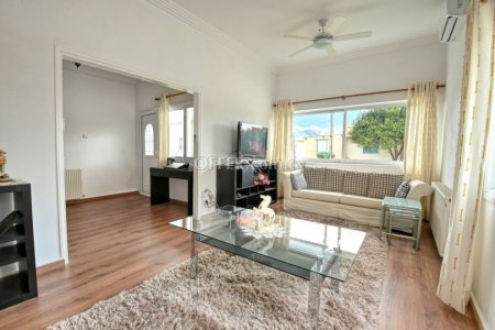2 Bed Bungalow for Sale in Deryneia, Ammochostos - 2
