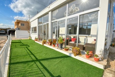 2 Bed Bungalow for Sale in Deryneia, Ammochostos - 7