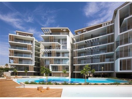 3 bedroom apartment stroll away from the beach in the most attractive area of Limassol Neapolis - 2