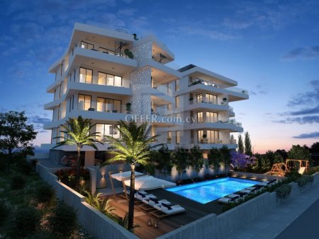 New three bedroom penthouse with private pool in Germasogeia premium area - 6