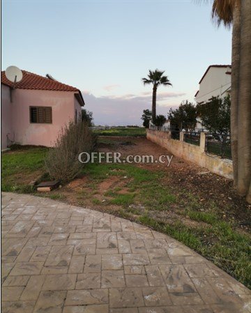 Detached 4 Bedroom House In Large Plot In Paliometocho Nicosia - 5