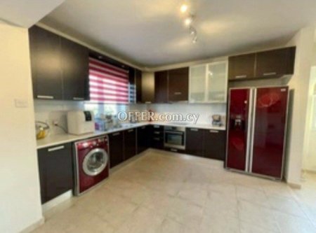 3-bedroom Apartment 112 sqm in Larnaca (Town)