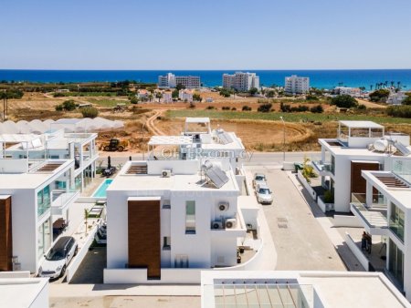 Four bedroom detached house for sale in Protaras near the sea - 9