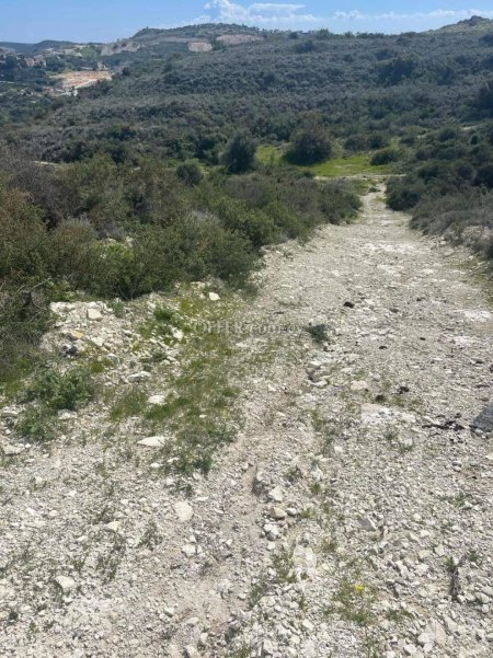 Land Parcel 3000 sm in Agios Tychonas, Limassol - 5