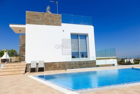 Superb 3-Bedroom Villa with Sea Views in Protaras