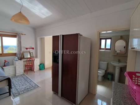 3-bedroom Detached Villa 140 sqm in Pissouri - 4