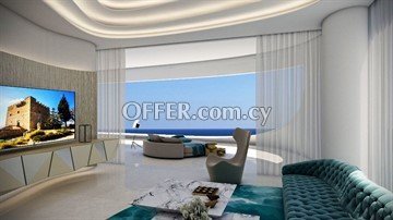 3 Bedroom Luxury Apartment  At Finikoudes Area, Larnaca - 3