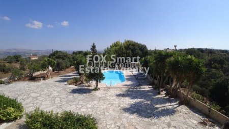 4 Bed House In Polemi Paphos Cyprus