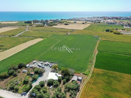 Field for Sale in Pervolia, Larnaca - 1