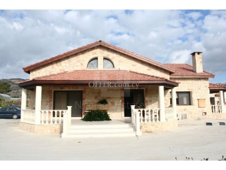 Amazing 6 bedroom house with fireplace on huge plot of 6800 sq.m in Pareklisia - 7