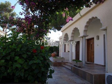 3 Bedroom Plus House  In Agios Andreas - 5