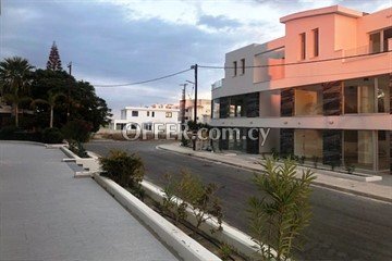 Office 150 Sq.M.  In Meneou, Larnaka - 5