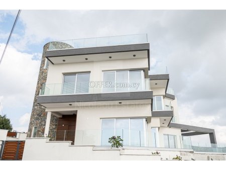 Five bedroom villa set on an elevated position within a prestigious suburb of Limassol - 6