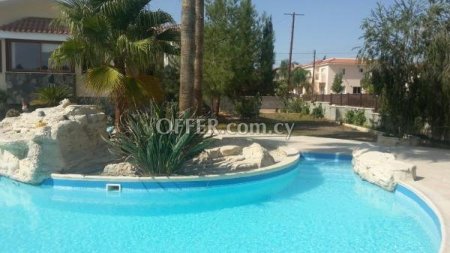 New For Sale €1,300,000 Villa 6 bedrooms, Detached Latsia (Lakkia) Nicosia - 3