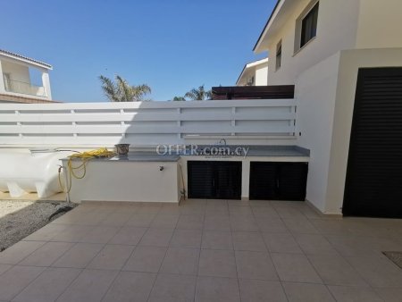 Three bedroom Touristic Villa in Pyla - 9