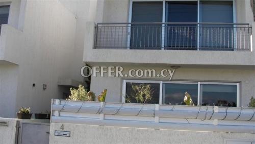 New For Sale €400,000 Maisonette 4 bedrooms, Semi-detached Latsia Nicosia - 10