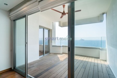 220m2 Sea Front Office For Rent Limassol
