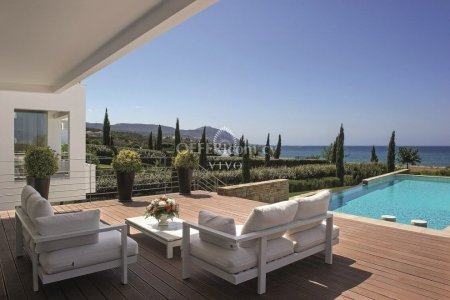 LUXURIOUS FOUR BEDROOM DETACHED HOUSE IN AKAMAS BAY