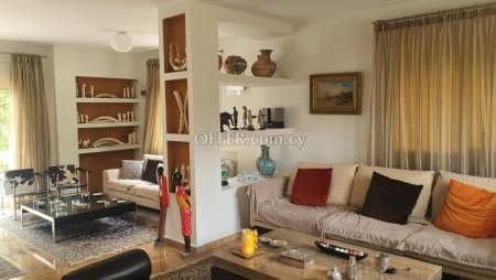 New For Sale €600,000 Maisonette 5 bedrooms, Semi-detached Strovolos Nicosia - 10