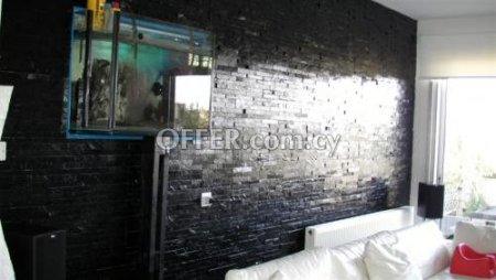 New For Sale €400,000 Maisonette 4 bedrooms, Semi-detached Latsia Nicosia - 6