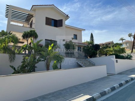 Very nice 3 bedroom house in Finikaria area of Limassol