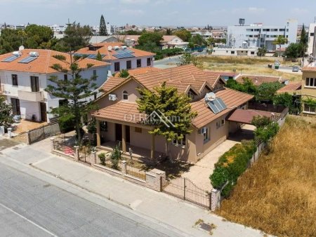 5 Bed House For Sale in Aradippou, Larnaca