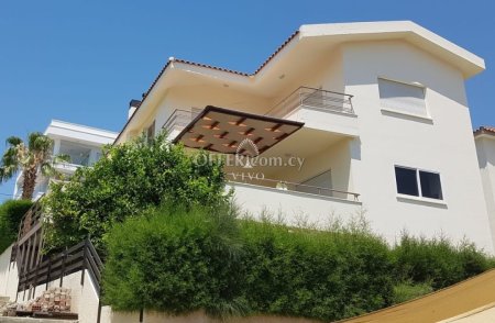 FOUR BEDROOM PLUS BASEMENT DETACHED HOUSE FOR RENT IN PANTHEA AREA