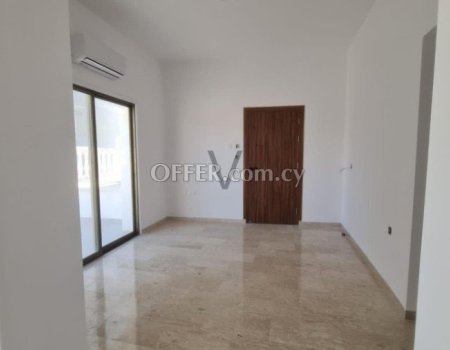 3 Bed Fully Furnished Penthouse for Rent in Finikoudes Larnaca