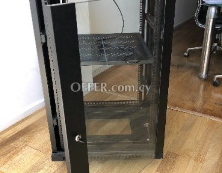Server Rack 18U, 98cm x 60cm x 60cm with 2 fans, color black