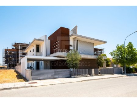Luxury 6 bedroom villa for sale in Aglantzia area of Nicosia