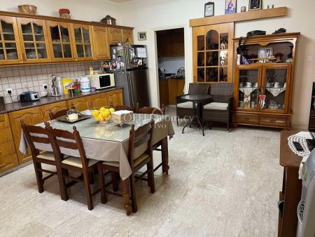 CORNER THREE BEDROOM HOUSE IN KATO POLEMIDIA LIMASSOL - 7