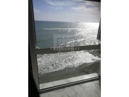 Amazing beachfront apartment with unobstructed views in Potamos Germasogias - 2