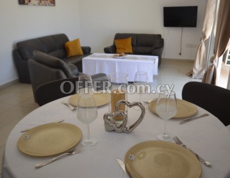 2 Bedroom Ground Floor Apartment for Sale - 4