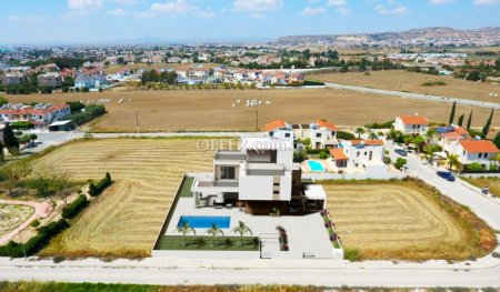 4 Bed Detached Villa for Sale in Dekelia, Larnaca - 3