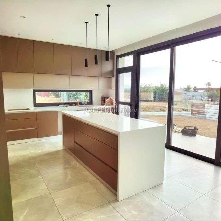 THREE BEDROOM HOUSE WITH MOUNTAIN VIEWS IN MESOGI AREA - 3