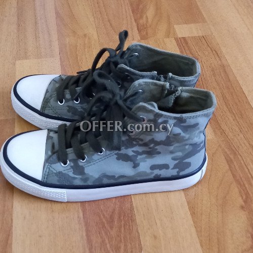 Boys camouflage easy wear with zip on side canvas baseball boots. - 5