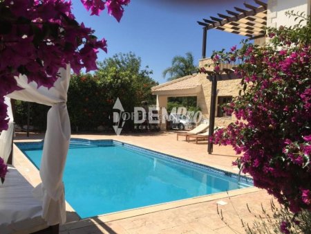 Villa For Rent in Neo Chorio, Paphos - DP2210