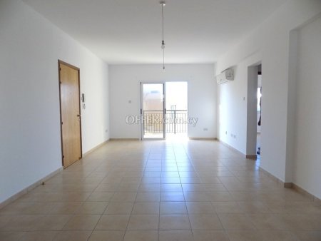 Apartment For Rent in Pafos, Paphos - DP1317