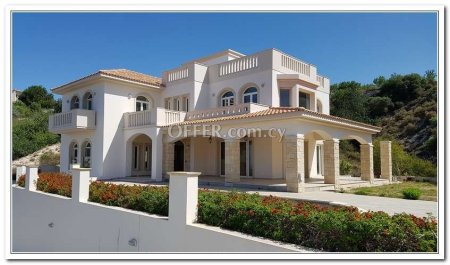 Villa For Rent in Mesa Chorio, Paphos - DP1267 - 1