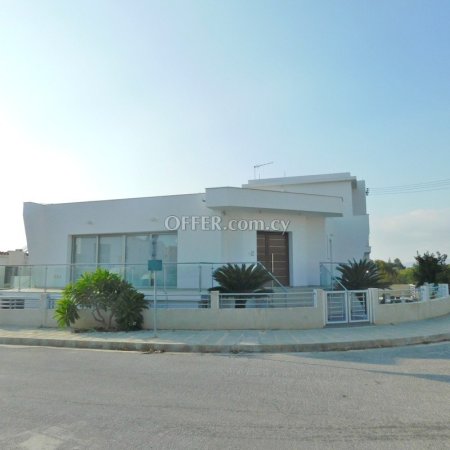 Villa For Sale in Kissonerga, Paphos - PA10007