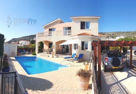 Villa For Sale in Peyia, Paphos - DP602