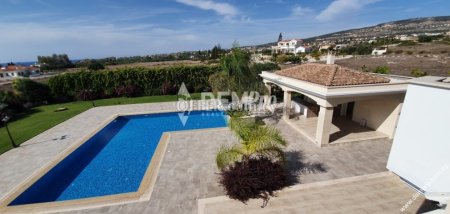 Villa For Rent in Peyia - Sea Caves, Paphos - DP1181 - 11