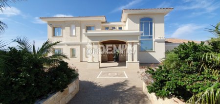 Villa For Rent in Peyia - Sea Caves, Paphos - DP1181 - 10
