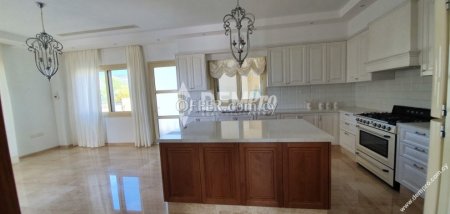 Villa For Rent in Peyia - Sea Caves, Paphos - DP1181 - 8