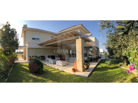 Luxurious six bedroom house for rent in Nea Ledra