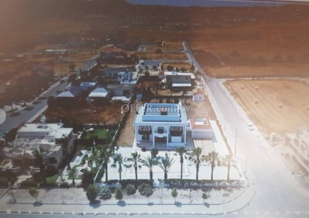 New For Sale €750,000 House 2 bedrooms, Pyla Larnaca - Main Photo
