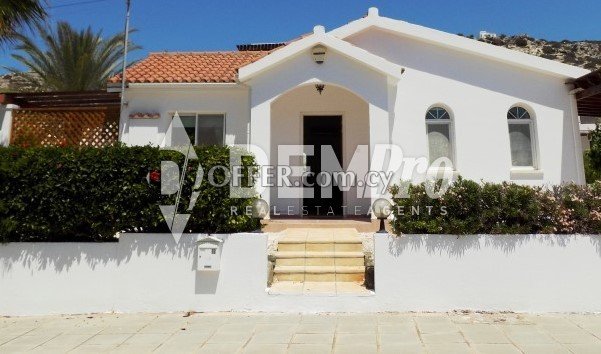 Bungalow For Sale in Emba, Paphos - DP2296 - 1