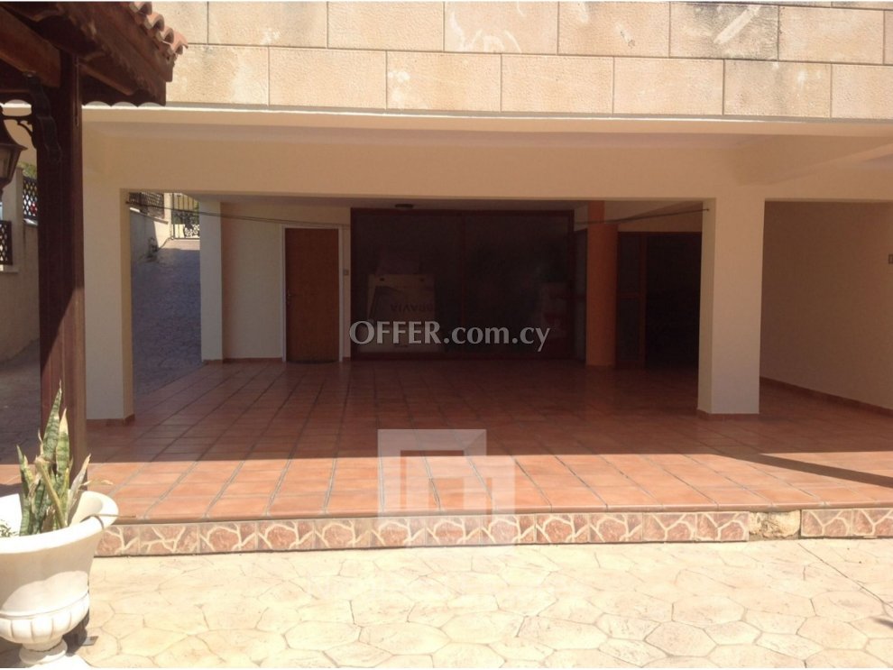 Luxury villa for sale in Sfalangiotissa area Agios Athanasios - 6